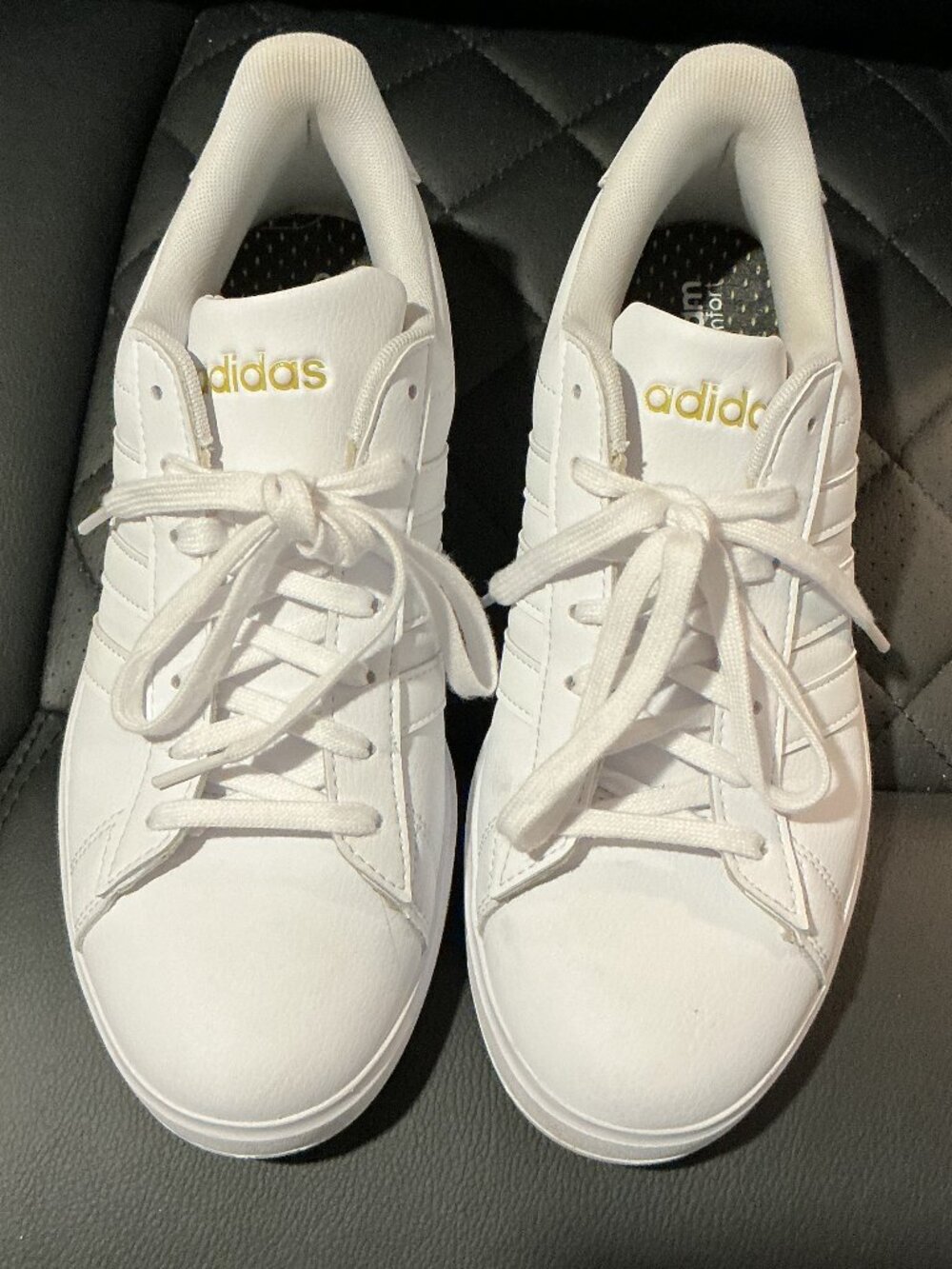 🌟 adidas Cloudfoam Grand Court Style Sneakers – Women’s Size 9 🌟